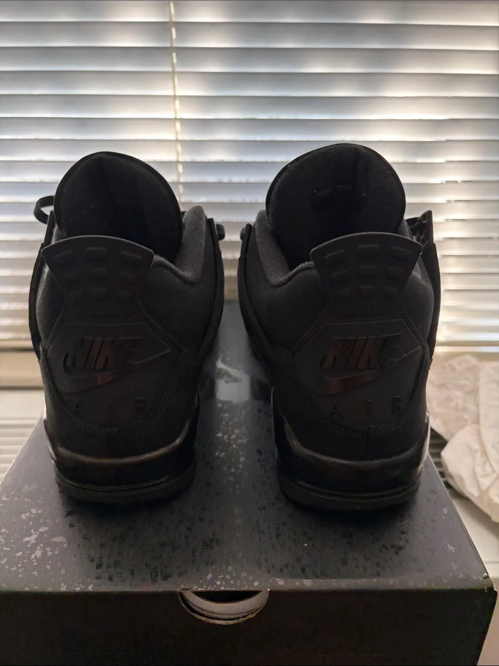Jordan Men's Black Retro Basketball Sneakers